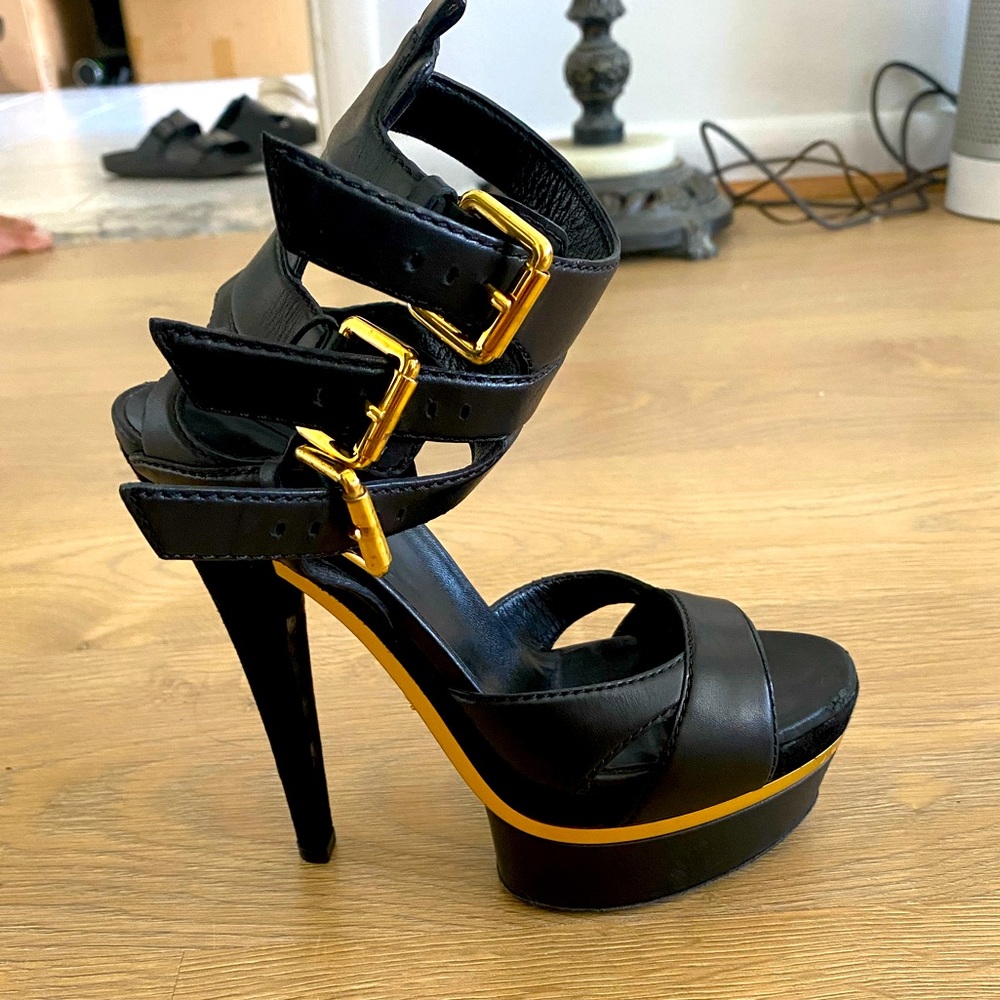 Sexy vintage Gucci heels